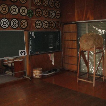 Uotoshi Ryokan Yamanouchi  Exterior photo